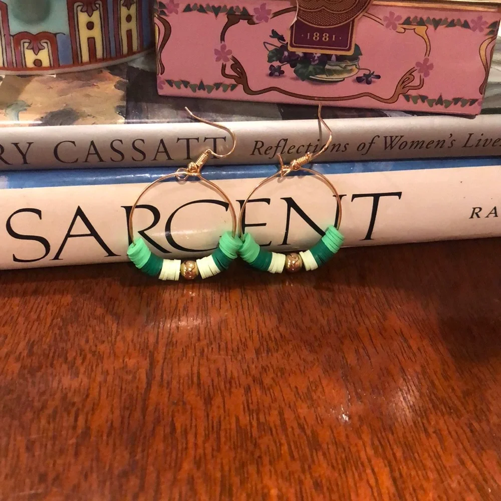 New Hand-made Clay Bead Earrings - Picture 1 of 3